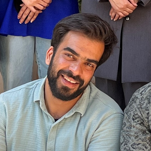 اکبر کارگر